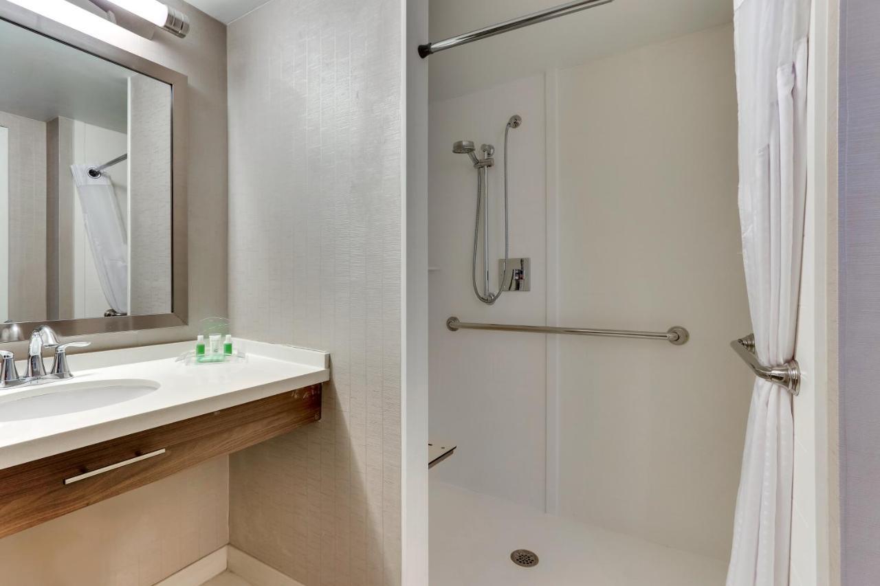 Holiday Inn Franklin - Cool Springs By Ihg Exterior photo